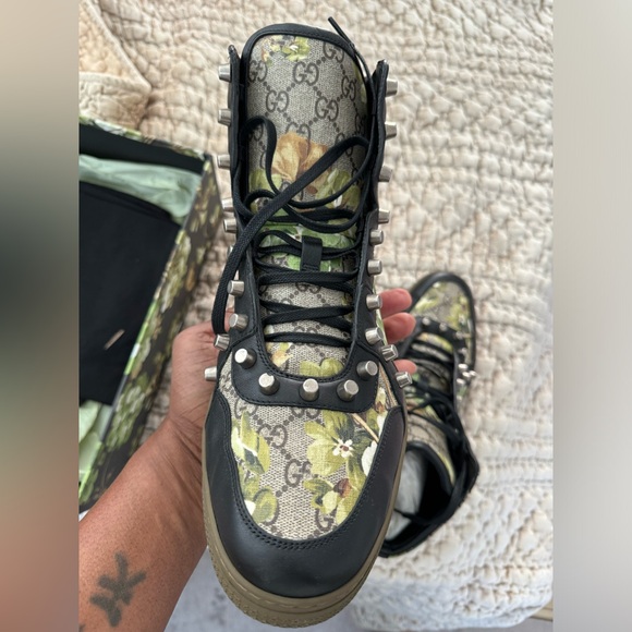 Gucci mens sneaker size Gucci 12. Great condition classic style - Picture 3 of 10